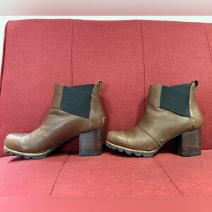 Sorel Women's Addington Chelsea Boot in Tobacco and Black Size 9 GUC